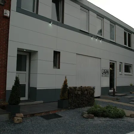Lavan Hotel 3*