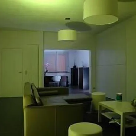Lavan Hotel